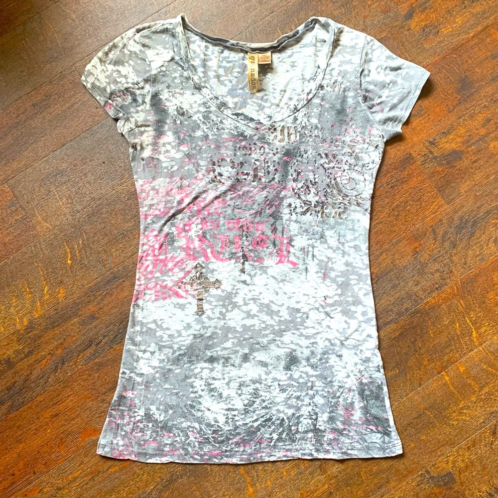 Eyeshadow Y2K acid wash graphic tee